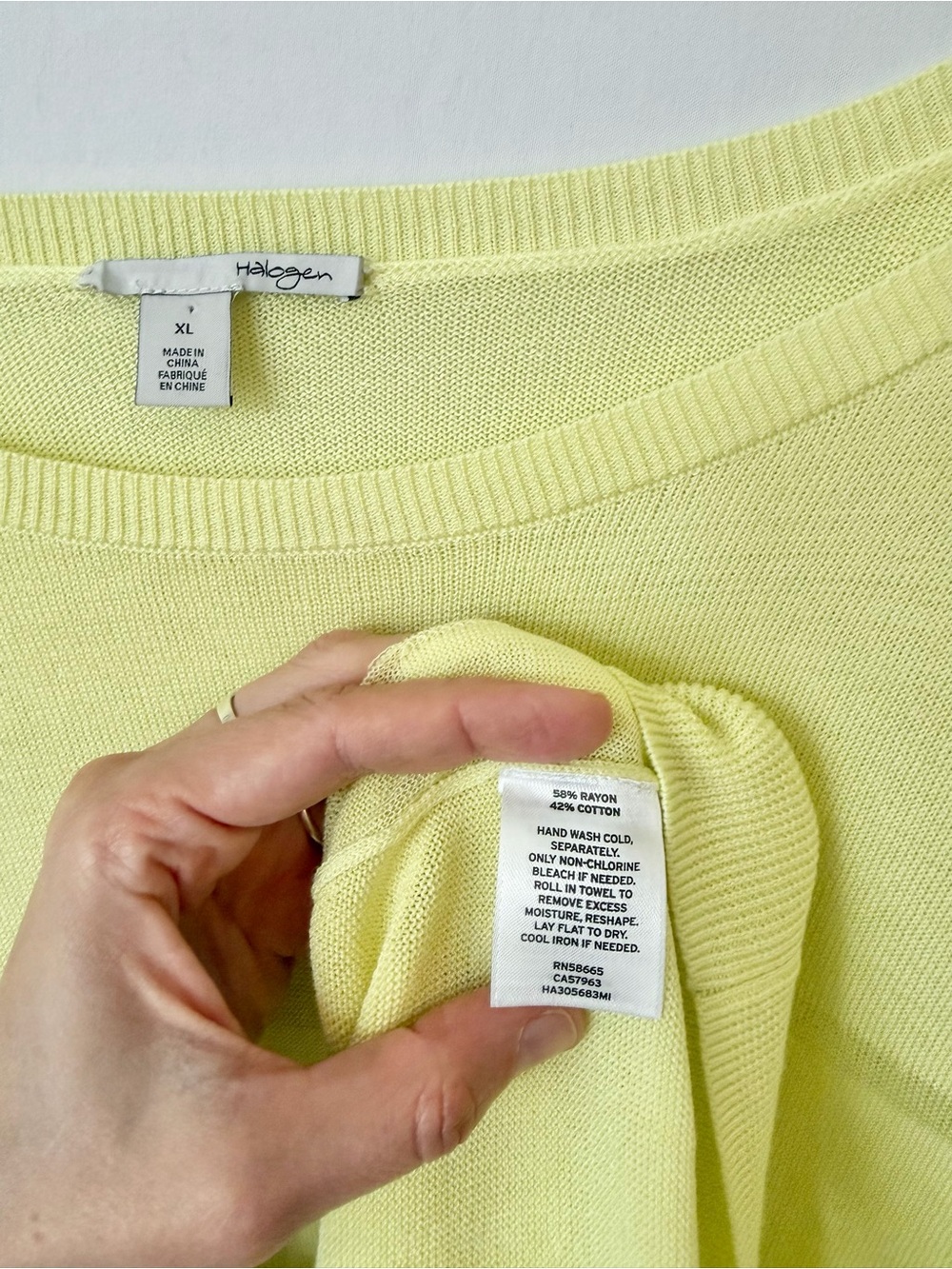 Chartreuse Lightweight Knit Sweater XL Rayon Cotton - Picture 8 of 8